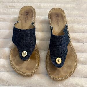 White Mountain Navy Espadrille Wedge Sandals Size 8